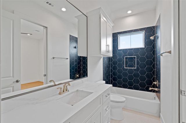 8703 Cosenza Lane, Houston, TX 77055