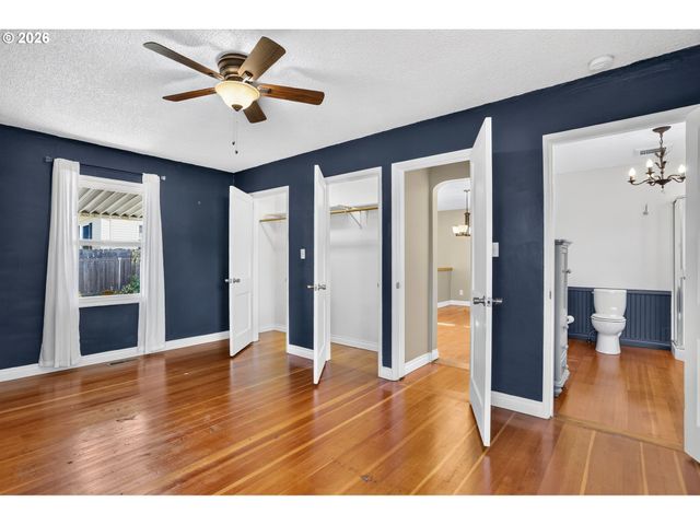 11244 Ne SKIDMORE St, Portland, OR 97220