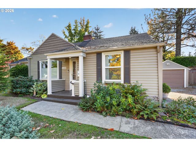 11244 Ne SKIDMORE St, Portland, OR 97220