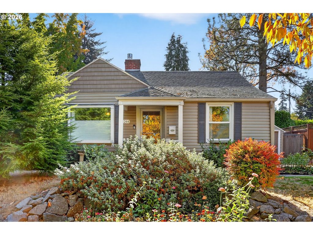 11244 Ne SKIDMORE St, Portland, OR 97220