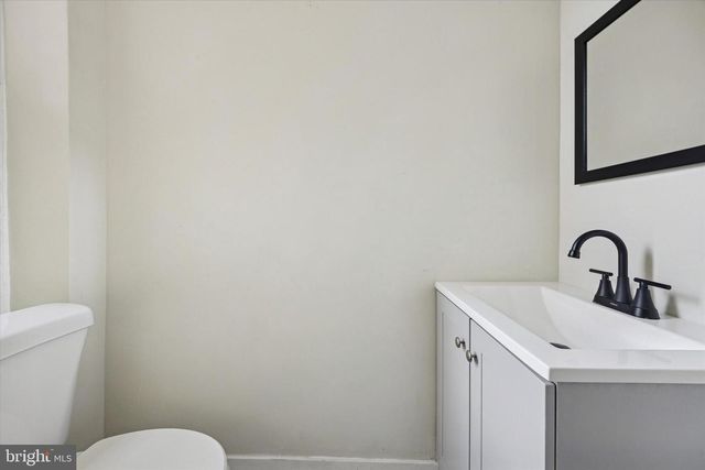 6002 W THOMPSON ST, Philadelphia, PA 19151