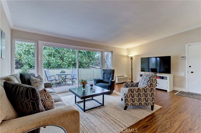 731 Avenida Majorca O, Laguna Woods, CA 92637