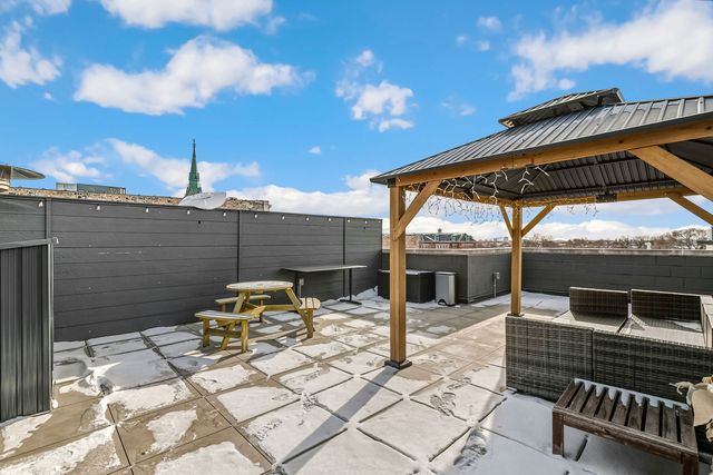 3057 N Lincoln Avenue 4C, Chicago, IL 60657