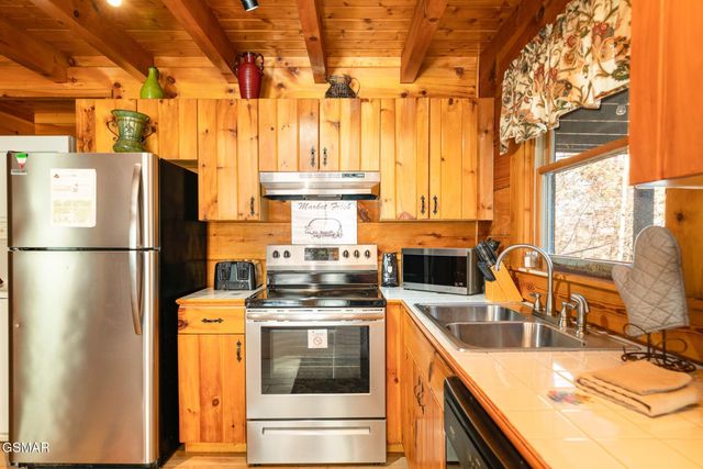 4142 Evans Chapel Road, Sevierville, TN 37876