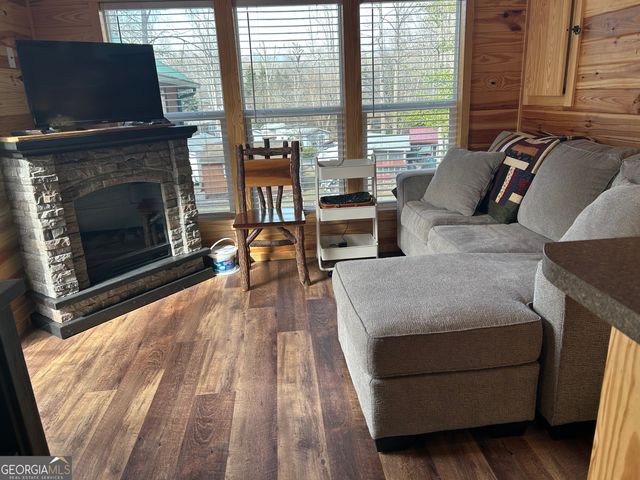 78 Campfire Drive, Cleveland, GA 30528