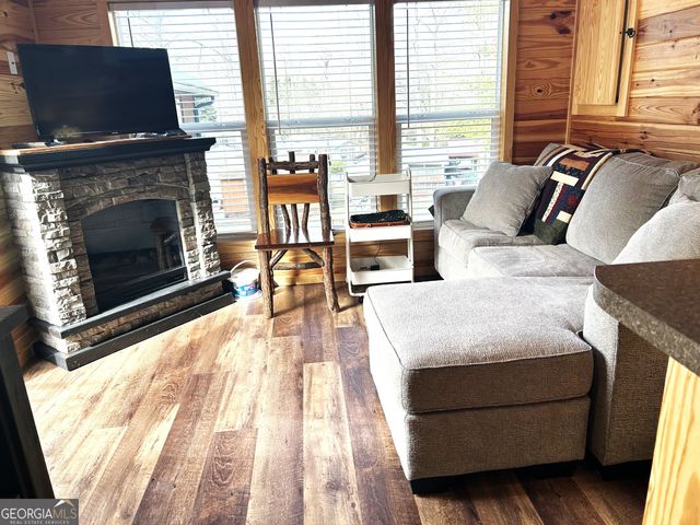 78 Campfire Drive, Cleveland, GA 30528