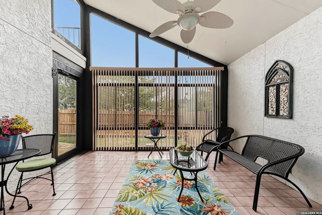 9301 Windboro Dr, Windcrest, TX 78239