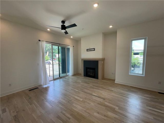 2347 Hosea L. Williams Drive SE 8, Atlanta, GA 30317