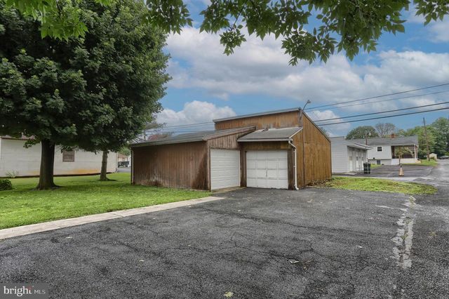 545 E PENN AVE, Cleona, PA 17042
