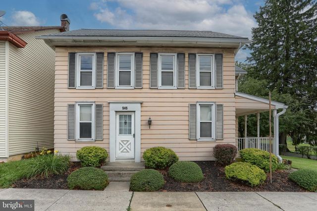 545 E PENN AVE, Cleona, PA 17042