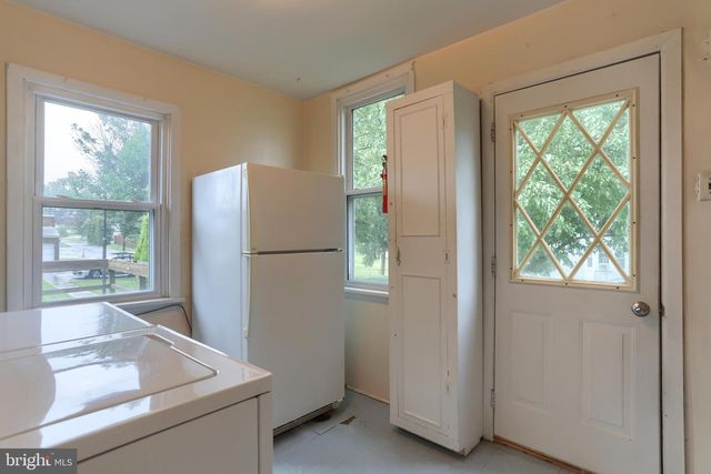 545 E PENN AVE, Cleona, PA 17042