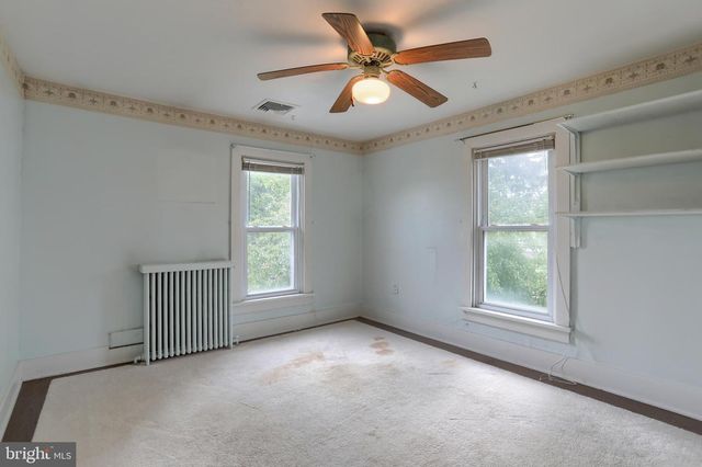 545 E PENN AVE, Cleona, PA 17042