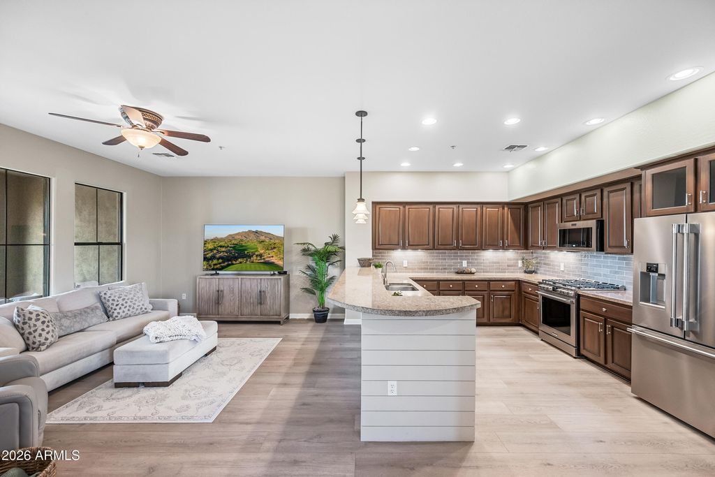 Image 13 of property listing at 20750 N 87TH Street 2032, Scottsdale, AZ 85255