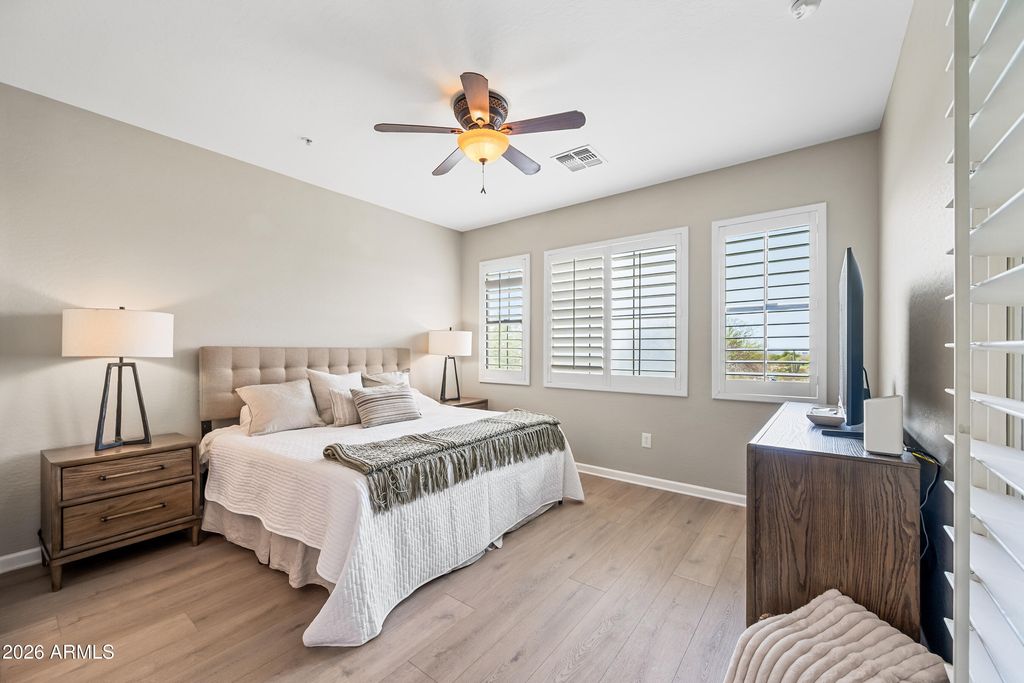 Image 16 of property listing at 20750 N 87TH Street 2032, Scottsdale, AZ 85255