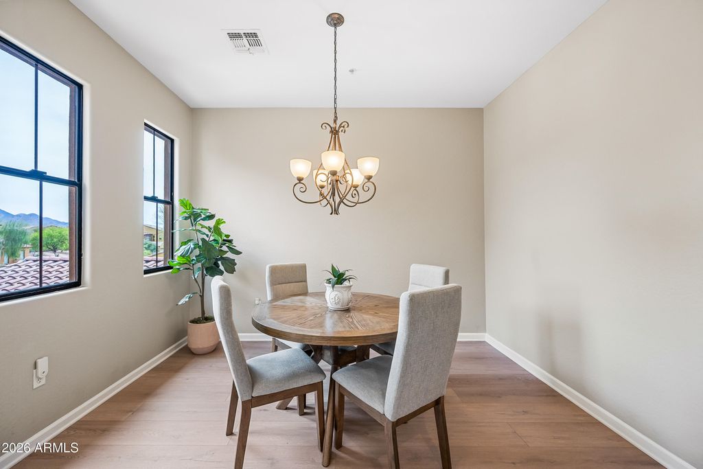 Image 8 of property listing at 20750 N 87TH Street 2032, Scottsdale, AZ 85255