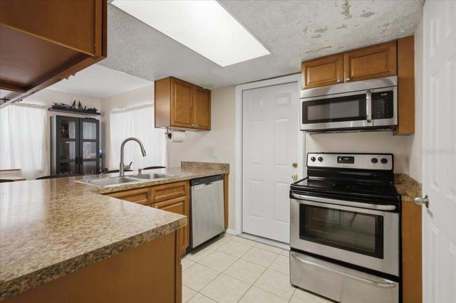 5051 BROOKSIDE LANE, New Port Richey, FL 34653