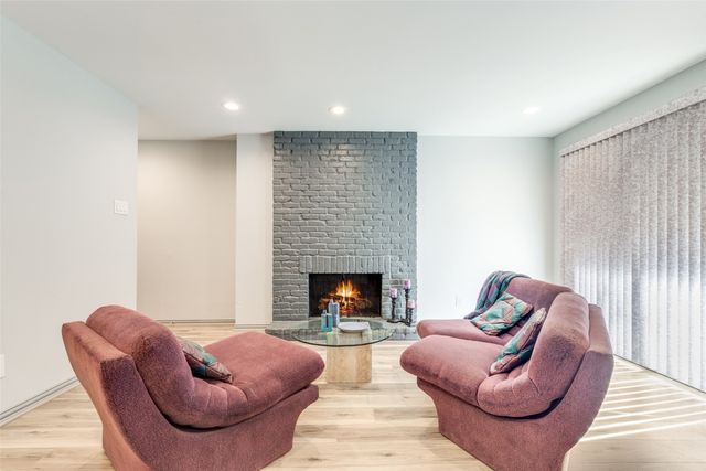 15221 Berry Trail 405, Dallas, TX 75248