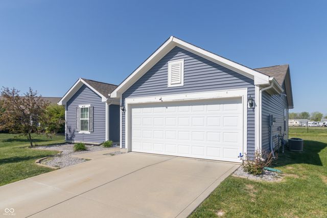 394 Gondola Run, Greenfield, IN 46140