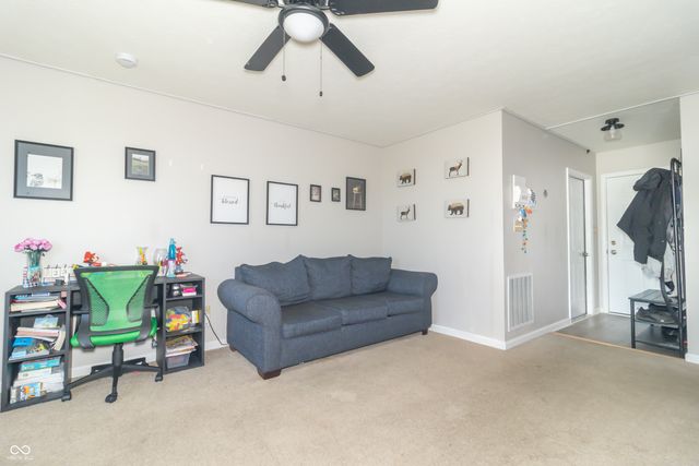 394 Gondola Run, Greenfield, IN 46140