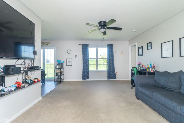 394 Gondola Run, Greenfield, IN 46140