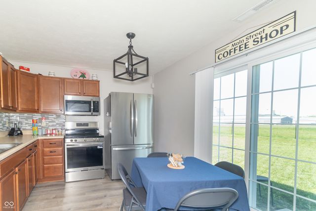 394 Gondola Run, Greenfield, IN 46140