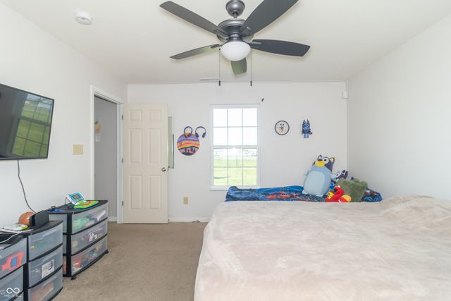 394 Gondola Run, Greenfield, IN 46140