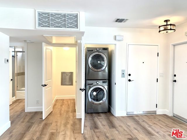 1227 Granville Avenue 200, Los Angeles, CA 90025