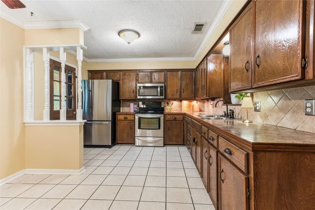 2922 Layne Drive, Denison, TX 75020