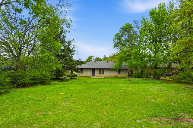 2922 Layne Drive, Denison, TX 75020