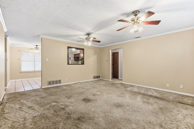 2922 Layne Drive, Denison, TX 75020