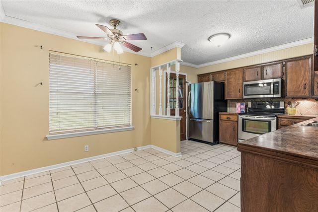 2922 Layne Drive, Denison, TX 75020