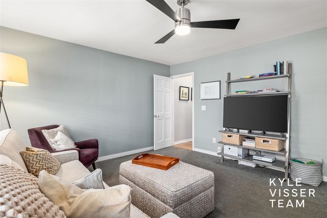 2405 Oakwood Drive, East Grand Rapids, MI 49506