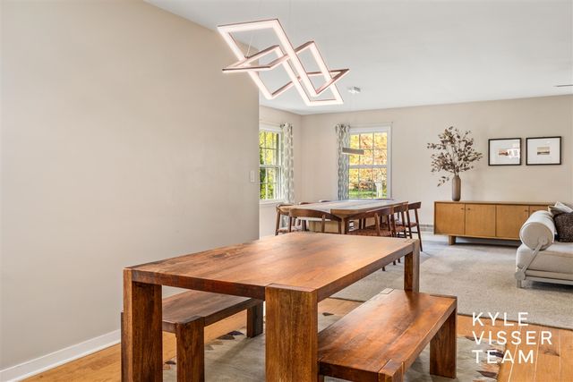 2405 Oakwood Drive, East Grand Rapids, MI 49506