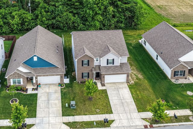 88 Winding Brook Way, Pendleton, IN 46064