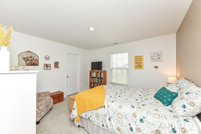 88 Winding Brook Way, Pendleton, IN 46064