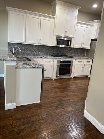 10557 Chaucer Hill Lane, Irving, TX 75063