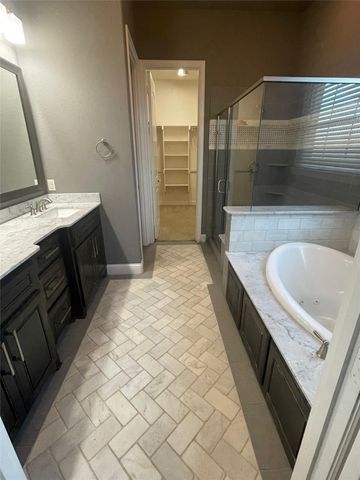 10557 Chaucer Hill Lane, Irving, TX 75063