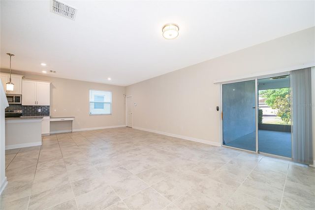 11100 LONGLEAF WOODS DRIVE, Orlando, FL 32832