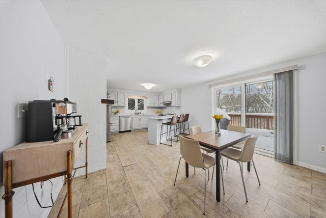 3 Oxyoke Dr, Methuen, MA 01844