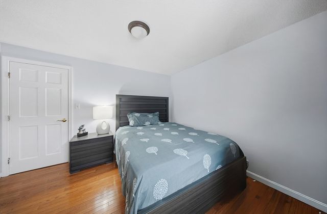 3 Oxyoke Dr, Methuen, MA 01844