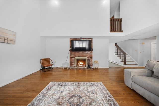 3 Oxyoke Dr, Methuen, MA 01844