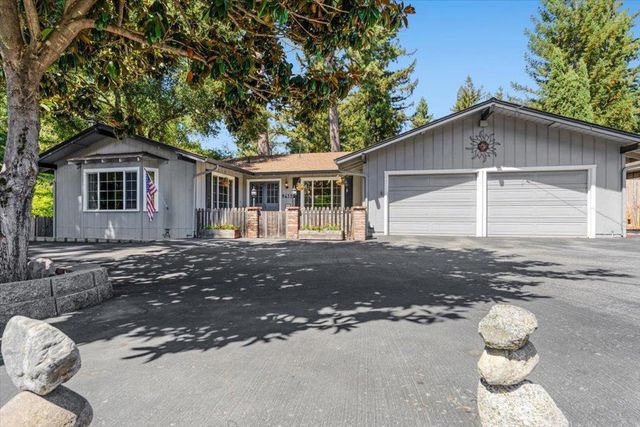 8633 Glen Arbor Road, Ben Lomond, CA 95005