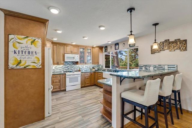 8633 Glen Arbor Road, Ben Lomond, CA 95005