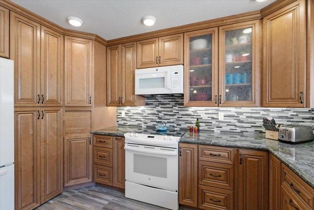 8633 Glen Arbor Road, Ben Lomond, CA 95005