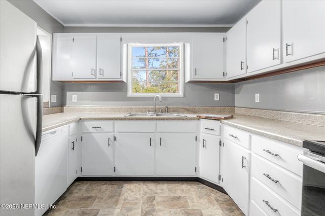 1127 S STATE ROAD 19, Palatka, FL 32177