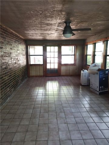 101 Campbell Road, Fayetteville, AR 72701