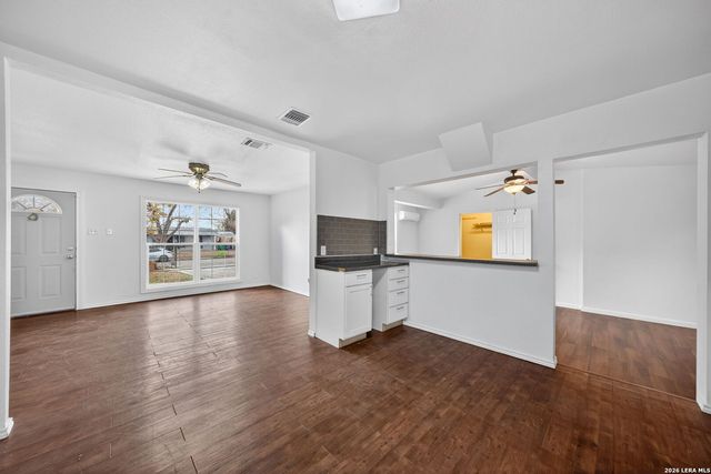 131 Westmont, San Antonio, TX 78227