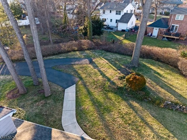 241 Evergreen Ct, Mountainside Boro, NJ 07092