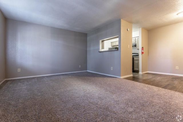 480 W Parker Road 16, Houston, TX 77091