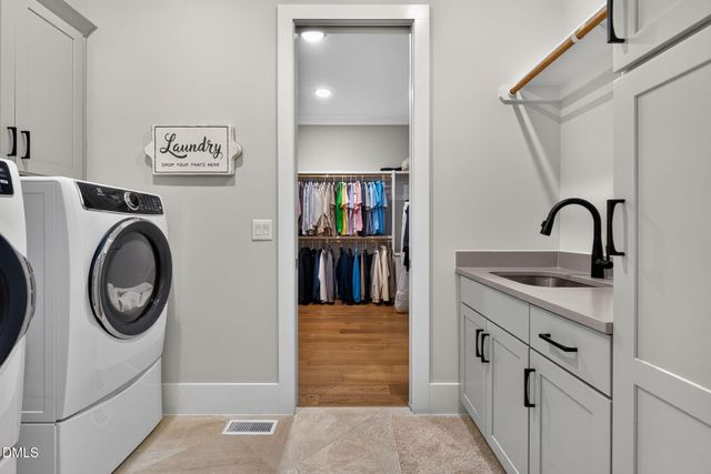 1528 Lake Adventure Court, Raleigh, NC 27613